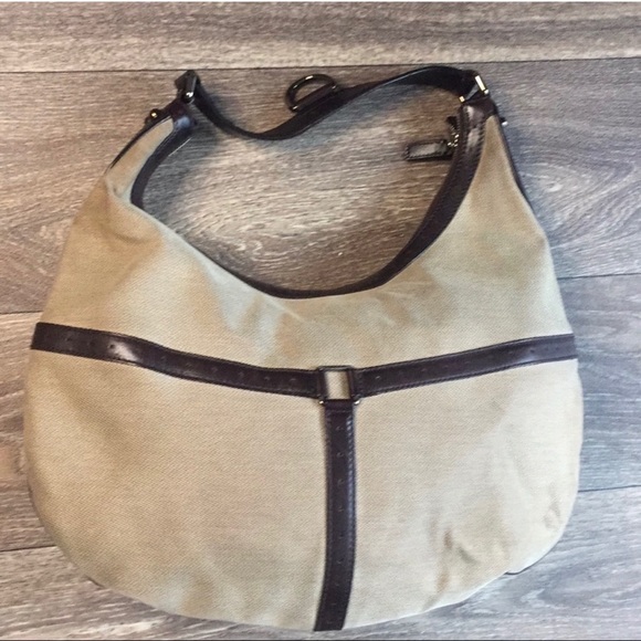 Classic Canvas Gucci GG Sherry Line Shoulder Bag - Picture 4 of 5